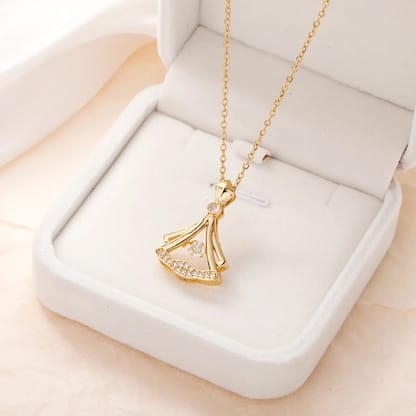 Gold Plated Fan Necklace|Elegant Rhinestone Jewelry for Women